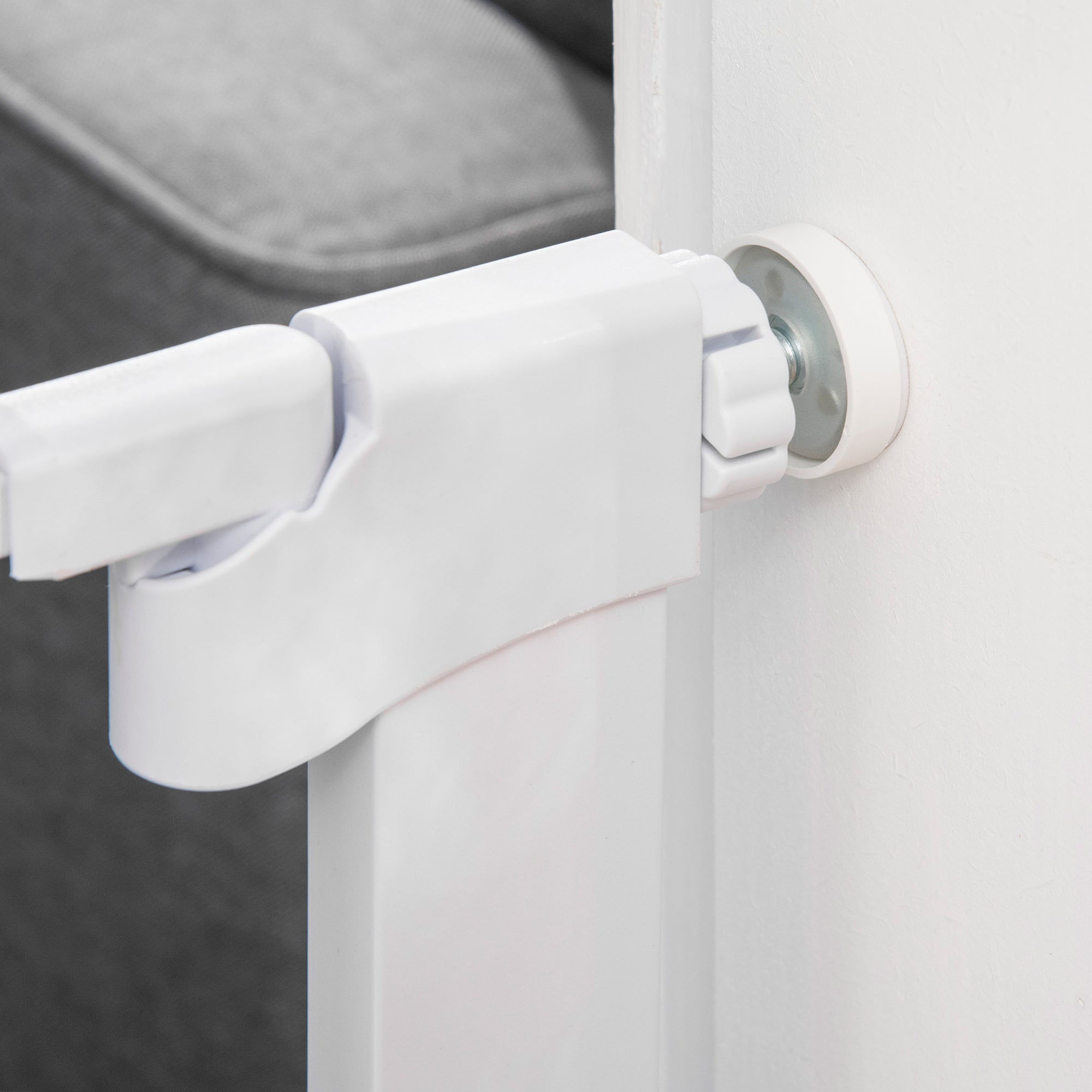 PawHut Auto Close Dog Safety Gate for Hallways Staircases 75-82cm White